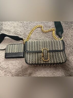 Marc Jacobs Beige & Black Logo Chain Crossbody Bag with Gold Hardware